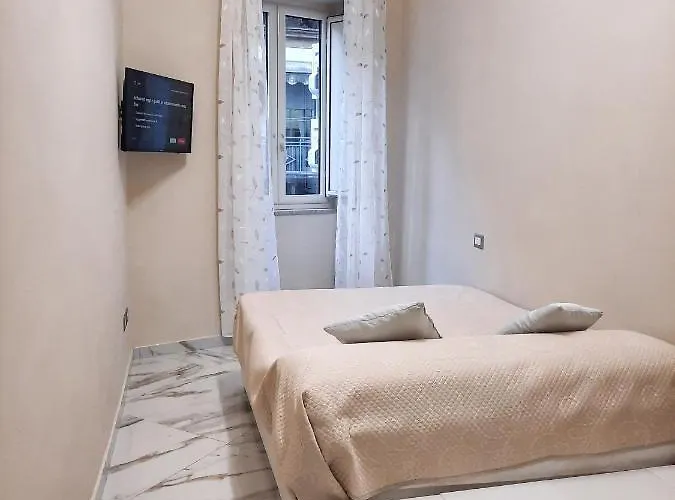 Re Ferdinando アパート ナポリ